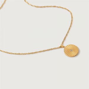 Newest Gold color necklaces pendants custom jewelry supplier