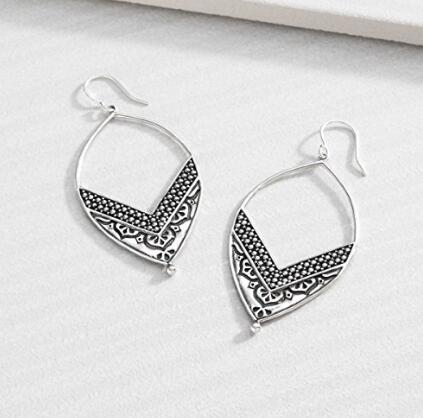 Boucles d'oreilles pendantes en argent sterling « ornées » personnalisées en gros