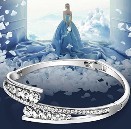 Custom engros Menton Ezil Love Encounter Swarovski Crystals Bangle Armbånd Hvidguldbelagte Justerbare hængslede smykker