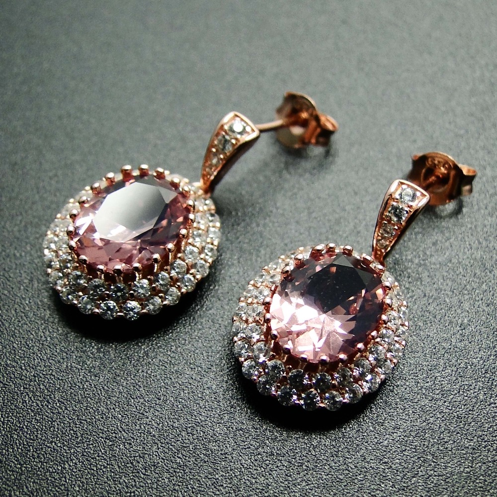 Custom Engros Morganite og diamanter dame øreringe |Tilpasset smykkeproducent |Plantning af smykker i 18K gult guld
