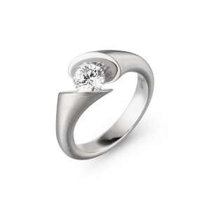 Изготовленное на заказ кольцо из стерлингового серебра 925 пробы с ювелирным покрытием CZ с