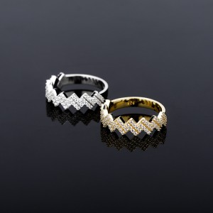 Custom gold plated silver earrings with competitive prices and excellent quality