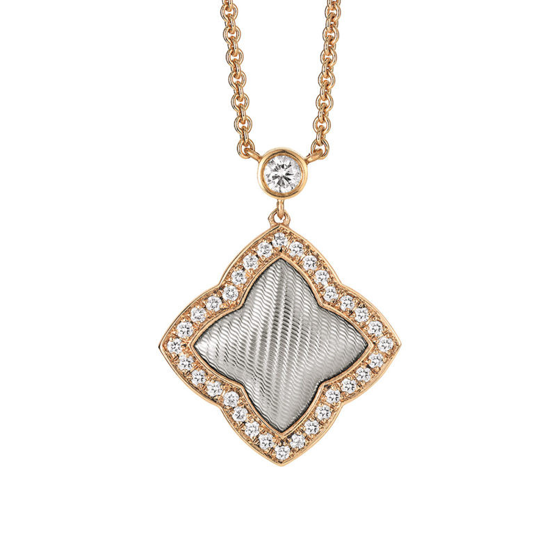 Proveedor de joyas de collar chapado en oro CZ hecho a medida, ¡más de 15000 diseños!