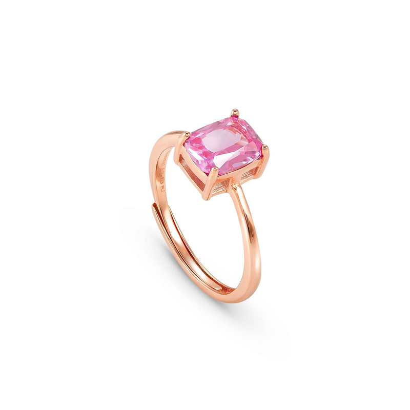 Designer de joias com anéis cheios de ouro rosa personalizado perto de mim
