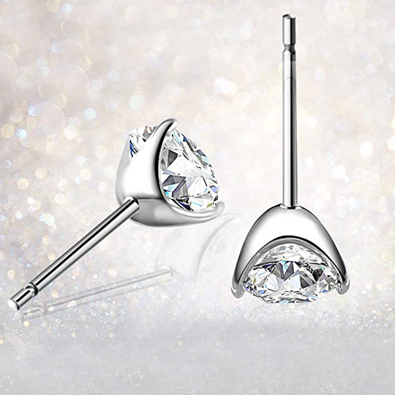 Brugerdefinerede sølv CZ øreringe lavet med dit design