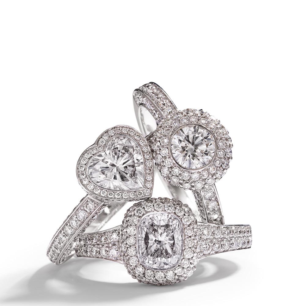 L'anello in argento con zirconi cubici all'ingrosso personalizzato è così bello e scintillante