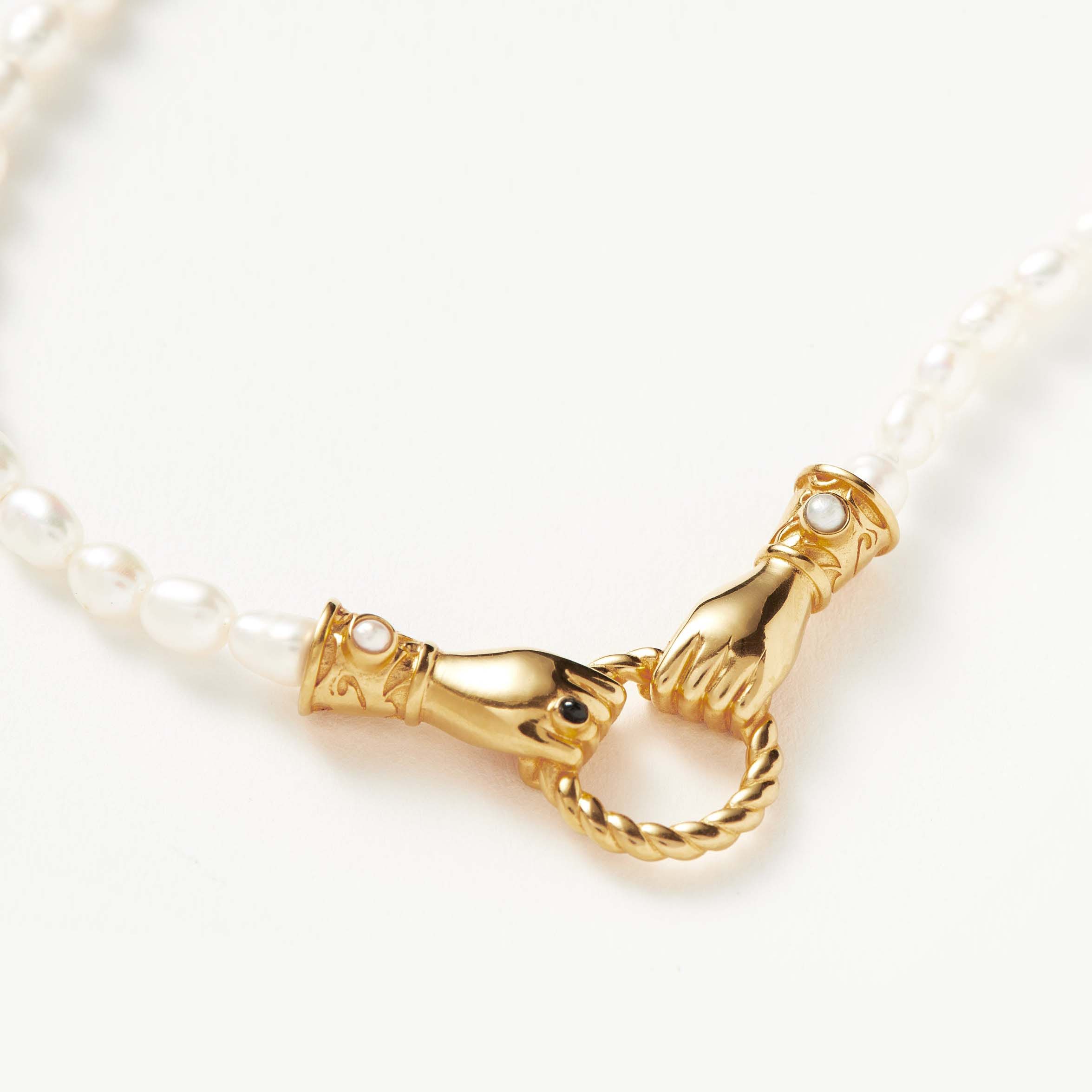 Fornitore di gioielli all'ingrosso personalizzati Harris Reed in buone mani collana di perle