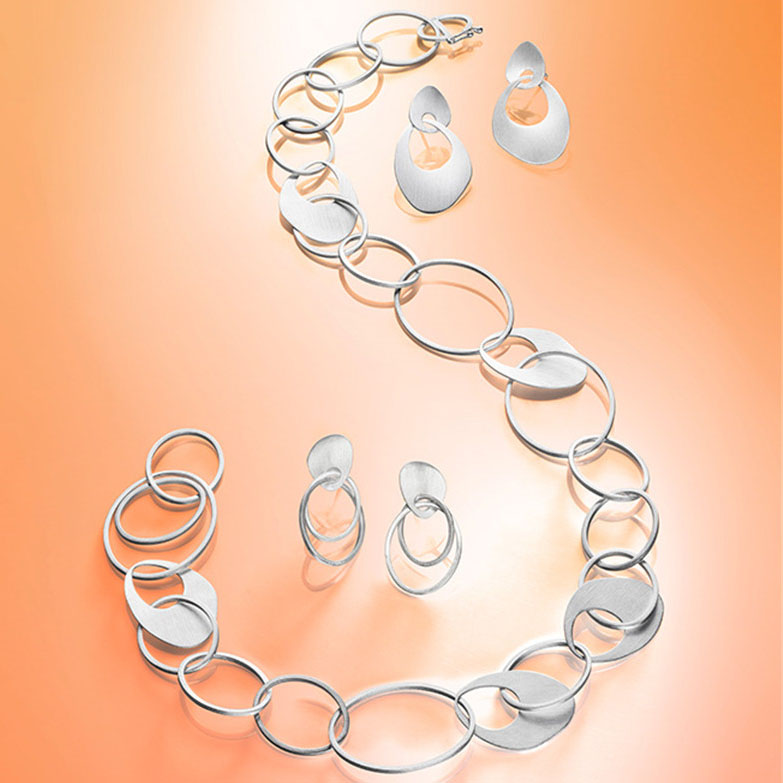 Passen Sie Hersteller von 925er Silber-Charm-Halsketten- und Ohrringe-Set-Schmuck an