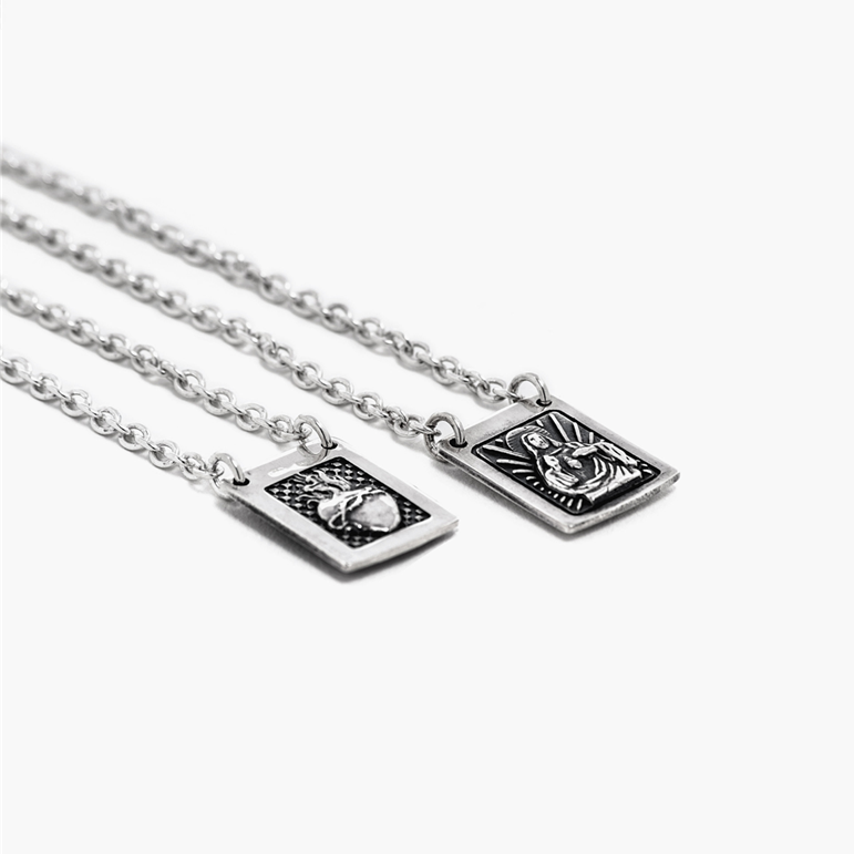 Производители и поставщики ювелирных изделий по индивидуальному заказу OEM ODM мужское ожерелье со священным сердцем
