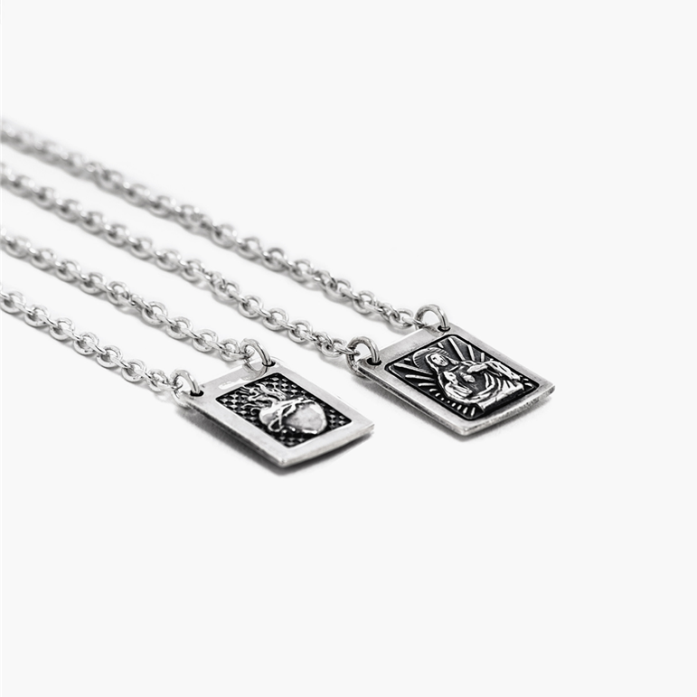 Fabricants et fournisseurs de bijoux personnalisés Collier scapulaire coeur sacré pour hommes OEM ODM