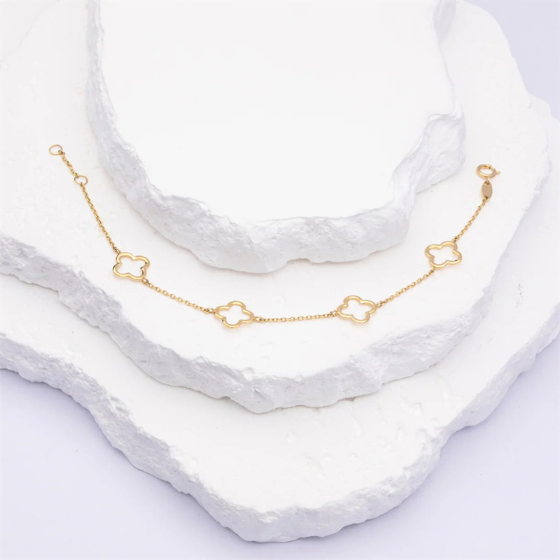 Providing custom jewelry service of bracelet in 14k yellow gold with GIA certification availability for stones