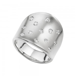 Finlândia fabricante de joias finas OEM personalizadas com anel CZ em ouro e prata