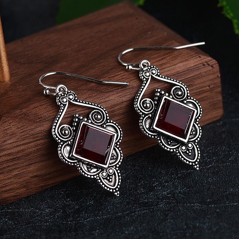 Earrings Garnet Dearg Mórdhíola an Chustaim |Monaróir Jewelry Saincheaptha |925 Steirling Silver