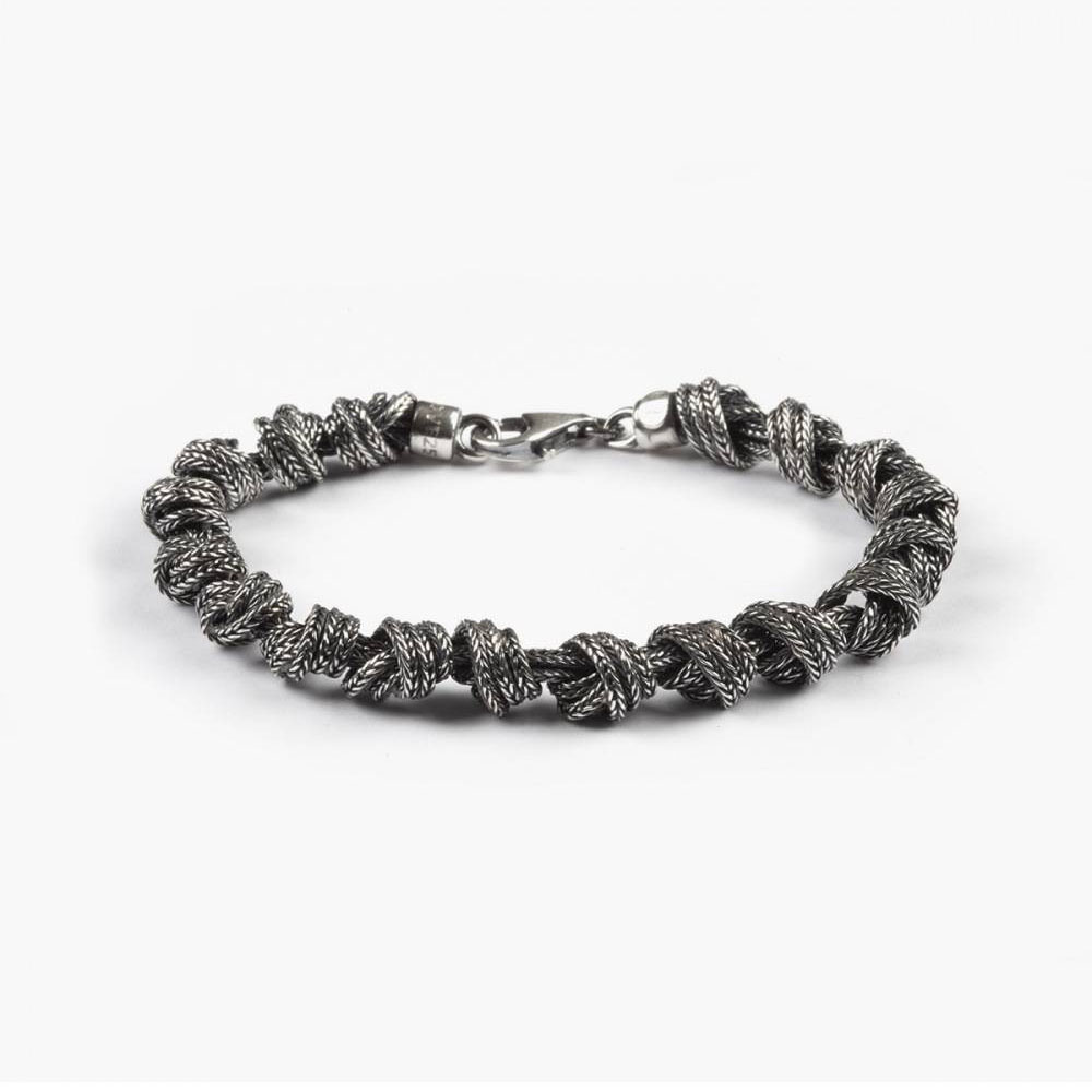 Es ist mir eine Ehre, ein maßgeschneidertes Herrenarmband aus der Schmuckfabrik aus 925er Silber zu erhalten