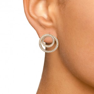 JINGYING connu sous le nom de boucles d'oreilles cz personnalisées, vente en gros de bijoux, plus de 20 ans d'expérience