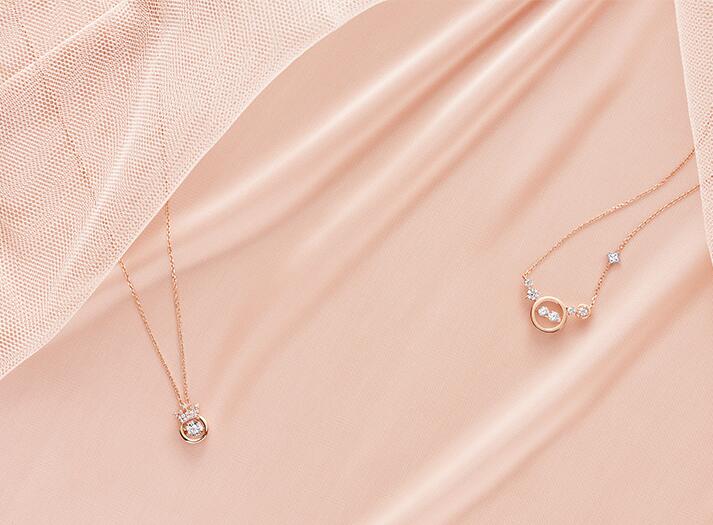 Wholesale Crown Diamond Necklace 18K Rose Gold