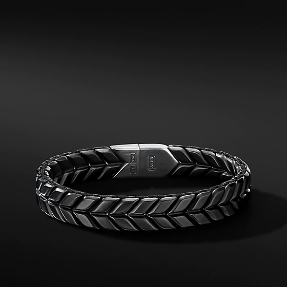 Il braccialetto da uomo OEM all'ingrosso in titanio nero con argento sterling realizza gioielli personalizzati OEM / ODM progettati