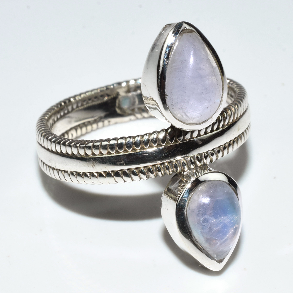 Anel feminino de pedra da lua por atacado personalizado |Fabricação de joias de prata 925 |Fabricação de anéis 925