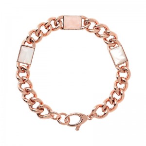 Une cliente suisse crée des bijoux personnalisés en plaqué or rose 18 carats, un bracelet en argent 925 pour sa marque de bijoux