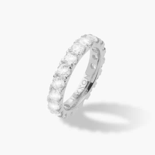 Menggunakan 925 Sterling Silver dan White Gold Plated untuk membuat cincin desain khusus