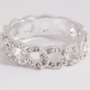 Custom jewelry vendors provide OEM ODM Silver Diamante Link Ring Service