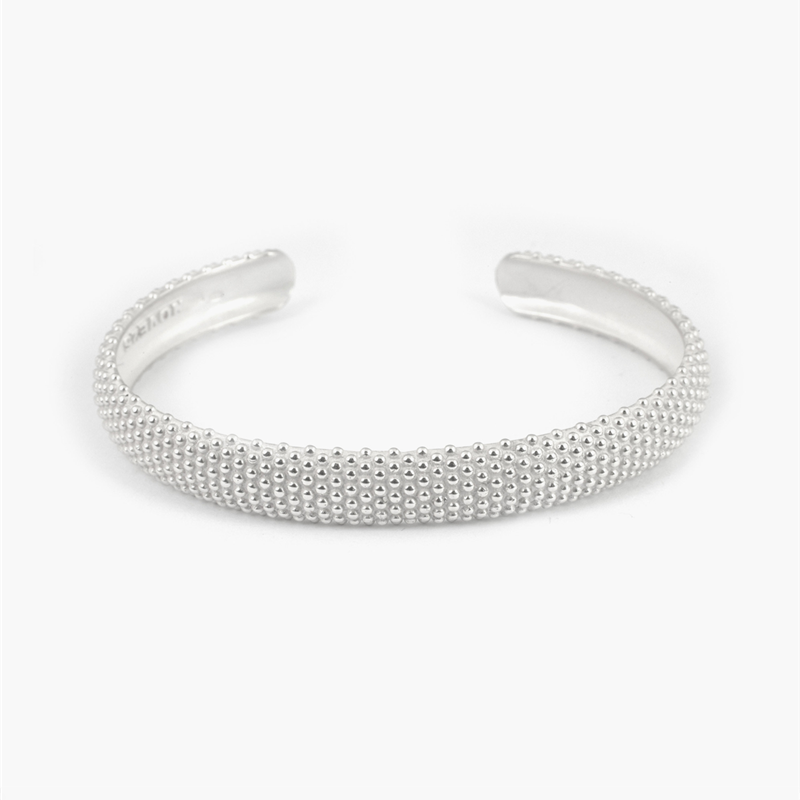 Fornecedor de joias de prata personalizadas OEM ODM seu atacadista de pulseira pontilhada branca