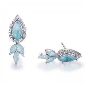 Pendientes de topacio azul personalizados al por mayor |Diseño de joyería chapada en oro |Fabricación de joyas de plata al por mayor